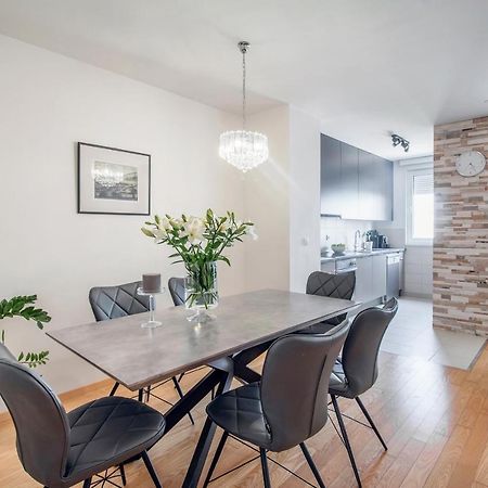 Apartment Montesa Zadar With Free Parking And Balcony Exterior photo