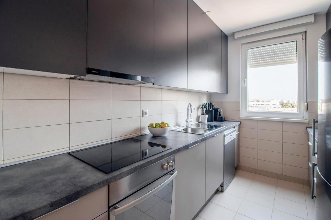 Apartment Montesa Zadar With Free Parking And Balcony Exterior photo