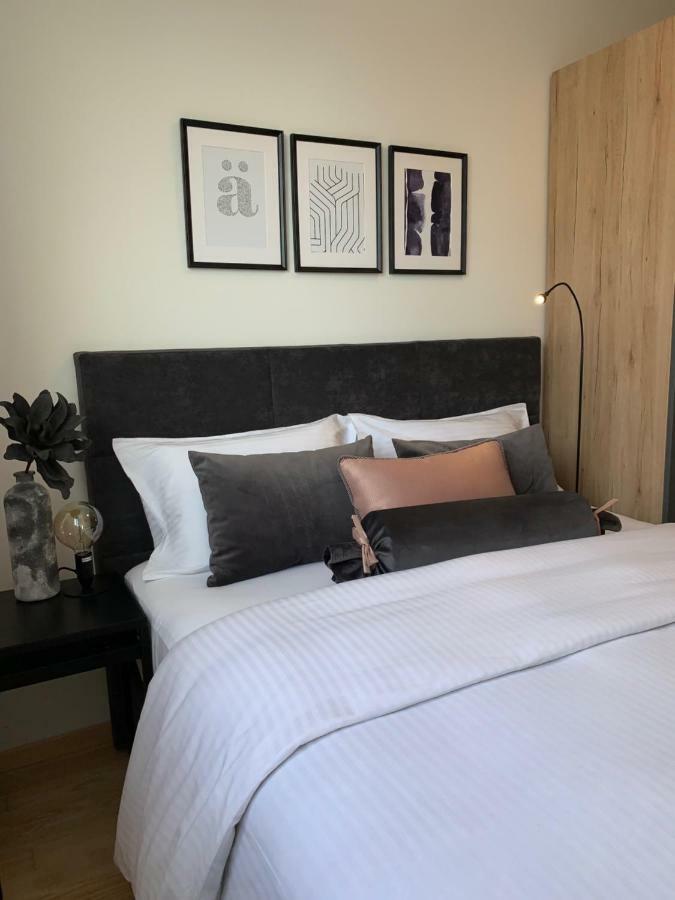Apartment Montesa Zadar With Free Parking And Balcony Exterior photo